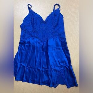 NWT Women’s Victoria Secret royal blue  never worn beautiful adult large